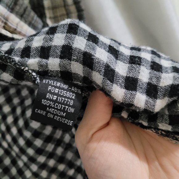 Love Stitch - Flannel Button Down - Size M - Picture 11 of 13